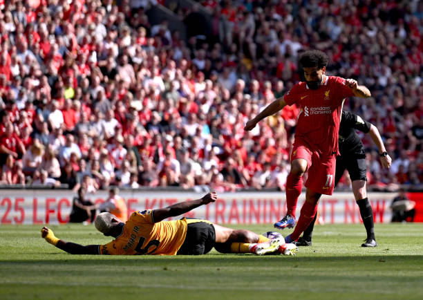 着重突出了 着重突出了