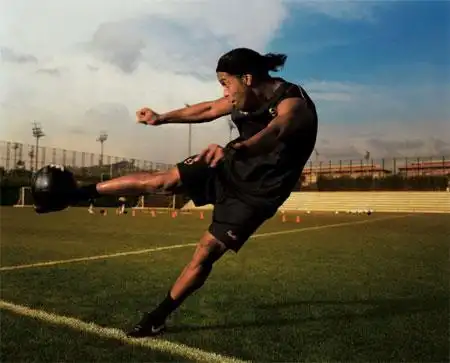 的姿态闯入 的姿态闯入