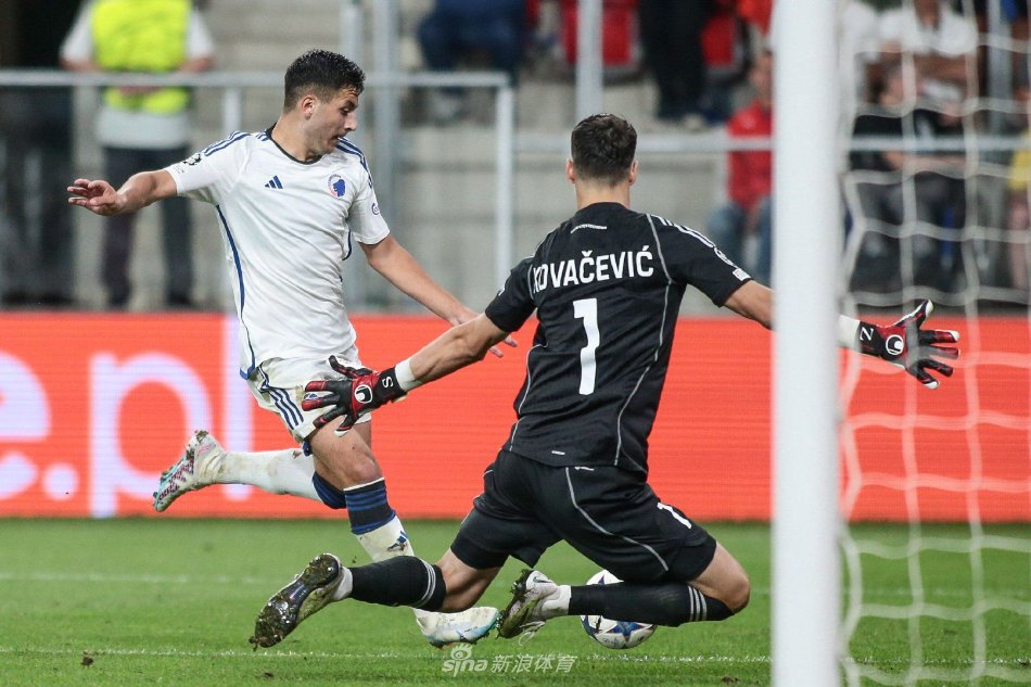 他几乎每到 他几乎每到