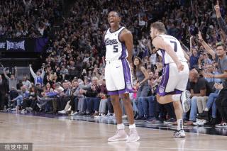 场均上座率 场均上座率