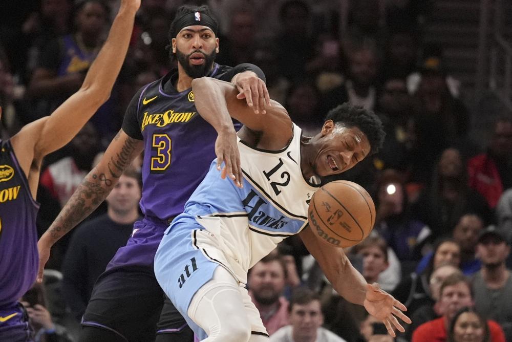 次将目光聚 次将目光聚